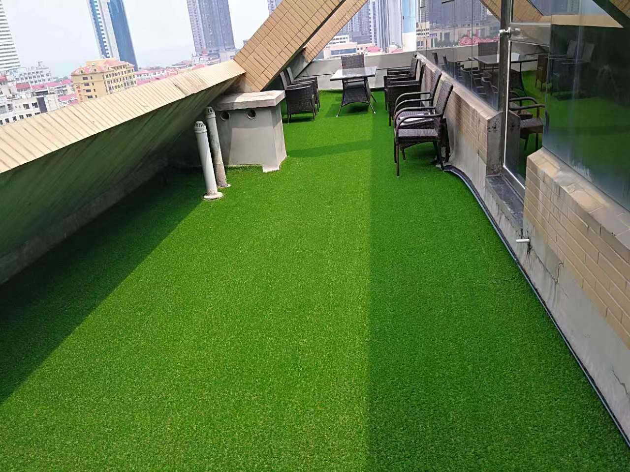 5FTX8FT Outdoor Artificial Grass Runner Rug, Thick Realistic Fake Grass Roll Decor Patio Balcony Garden Lawn, Dog Pets Turf Drain Mat, 1.38" Pile Height - Mountain Lakes Mall